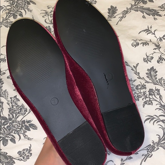 LAST CHANCE Joe Fresh Burgundy Velvet Flats with Jewel accents - Picture 5 of 7
